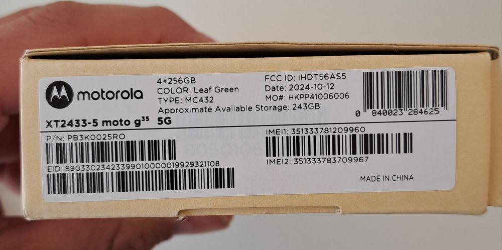 Продавам Moto g35 5G 256 GB/8GB RAM