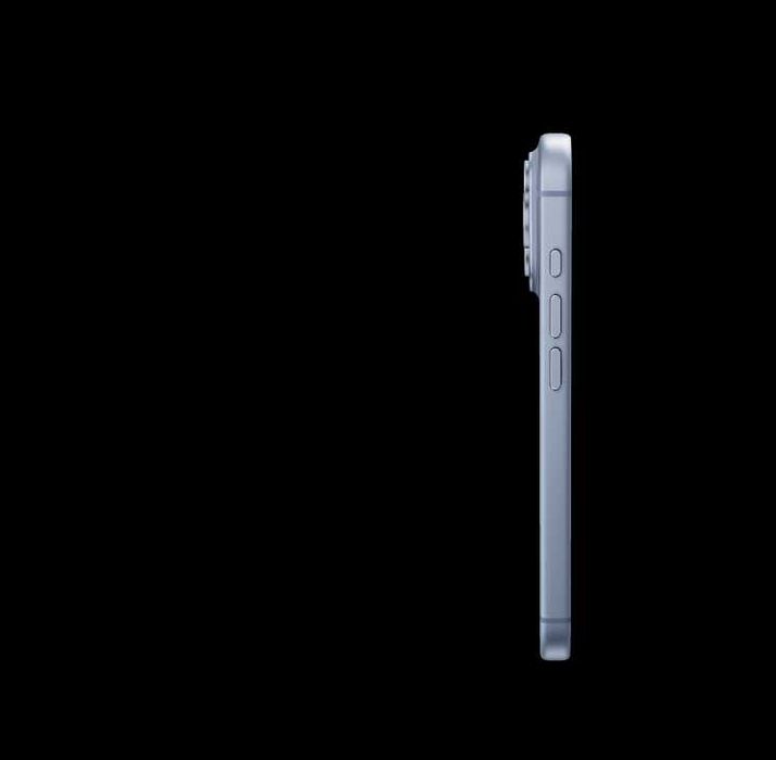 Продавам чисто нов, неразпечатан iPhone 18 Pro Max 512GB в цвят Glacier + подарък powerbank ttec