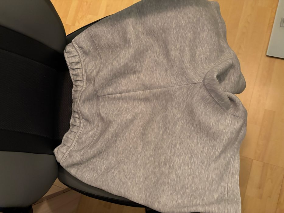 Nike tech fleece къси