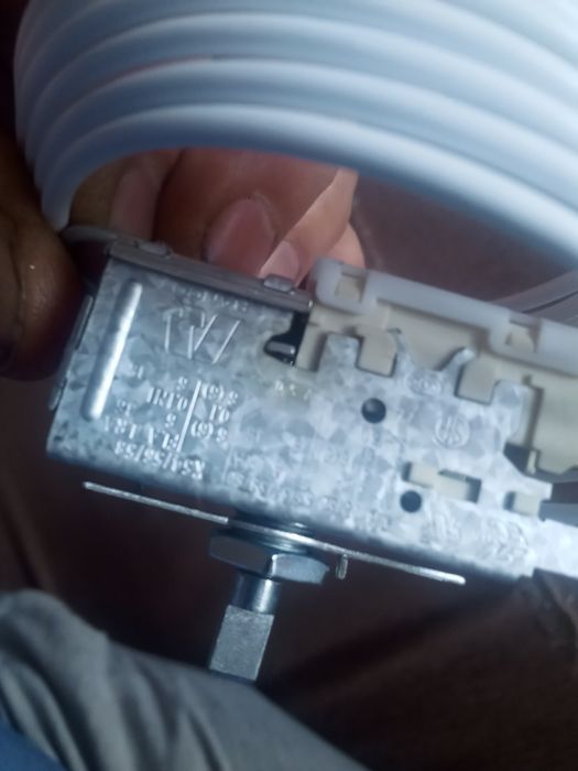 продаем термостат для холодильников К57 новый