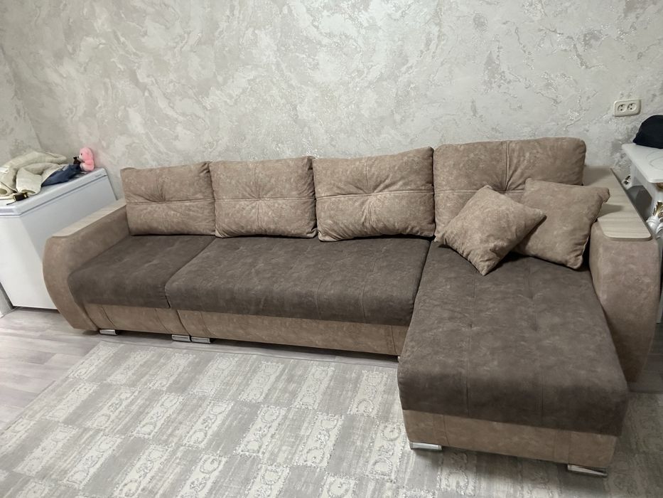 Продам диван раздвижной