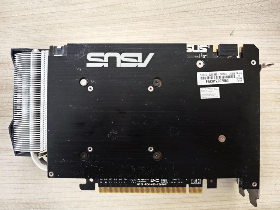 Видеокарта ASUS STRIX GTX 960 2GB GDDR5 - отлично състояние