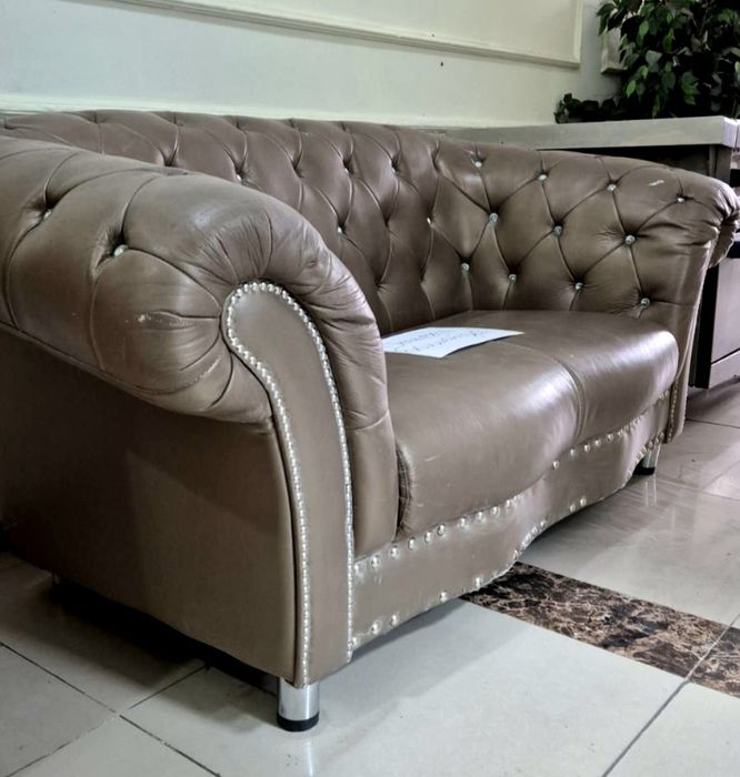 Продам кожаный и другие диваны