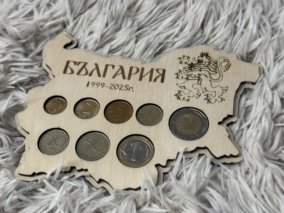 Монетник с карта на България