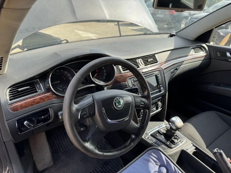 Plansa bord Skoda Superb facelift (2013-2015)