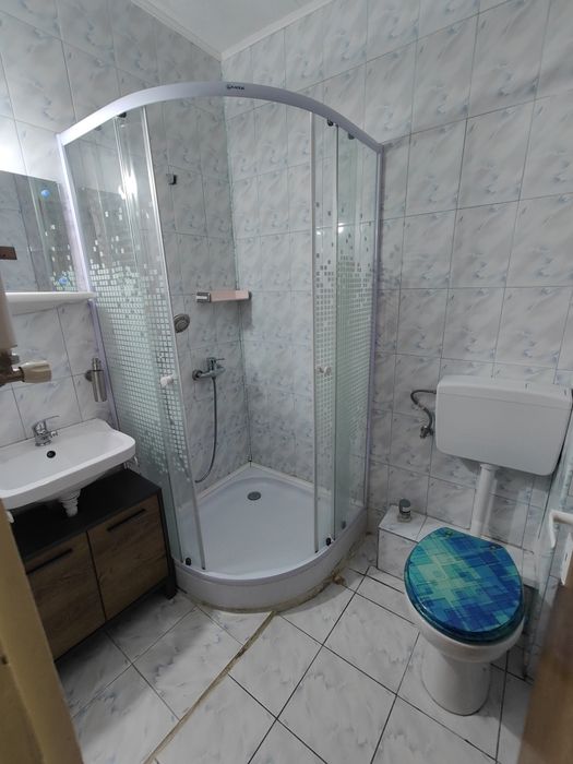 Garsoniera de închiriat