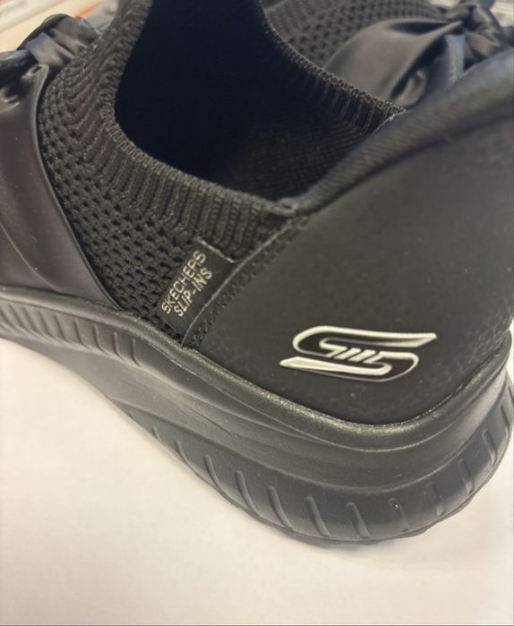 Vand pantofi sport