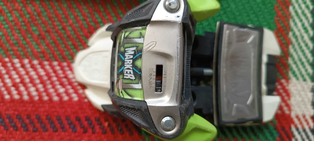 ски автомати Marker Squire