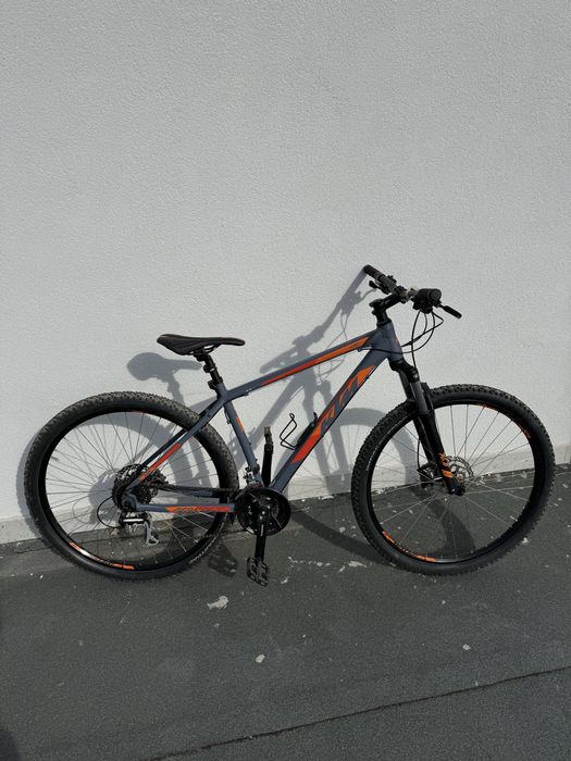 Bicicleta KTM Peak Disc LTD 29” – M/48 cm – frane hidraulice Shimano