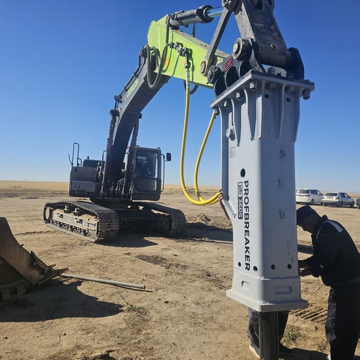 Эксковатор гусеничный