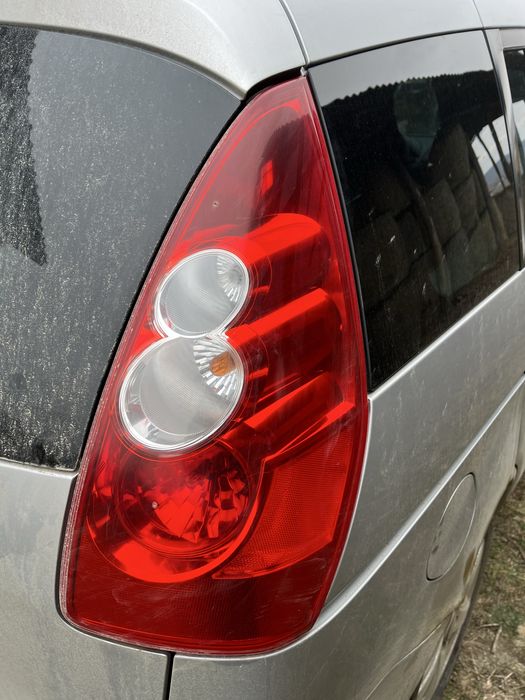 Stop dreapta spate Mazda 5 2.0 140 CP 2006
