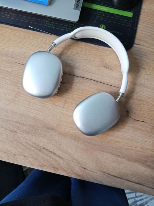 Безпроводной наушник сатылады