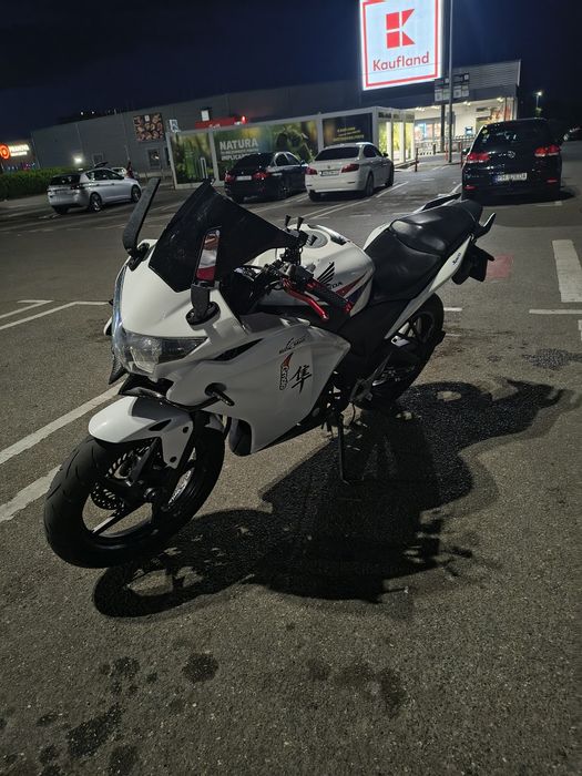 Honda cbr 125 2013(nu yamaha yzf,ktm duke,aprilia )