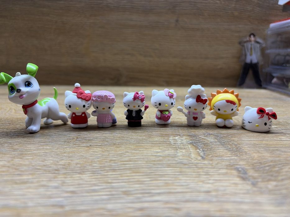 Продам мини фигурки хэллоу китти