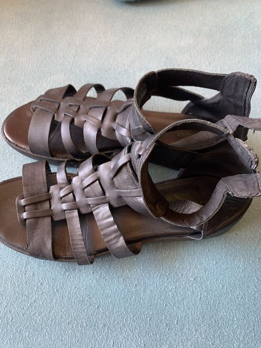 Черни летни сандалети