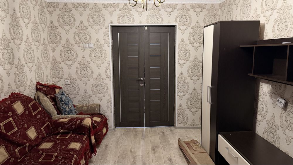 Сдам 2х комнатную квартиру(СЕМЕЙНЫМ)