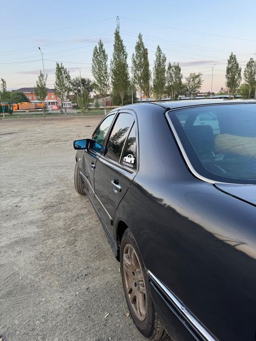 Продам мерседес w210