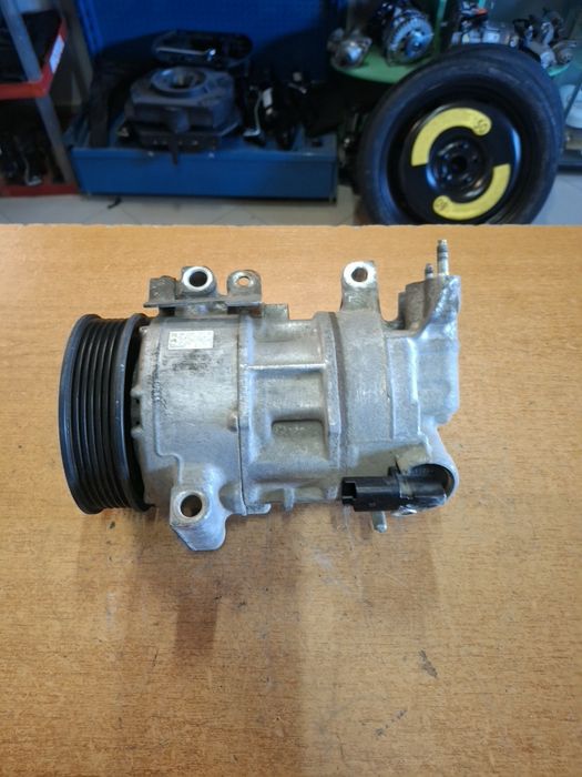 Compresor aer condiționat Peugeot 3008 5008 Partner  C4 Berling 1.6 D