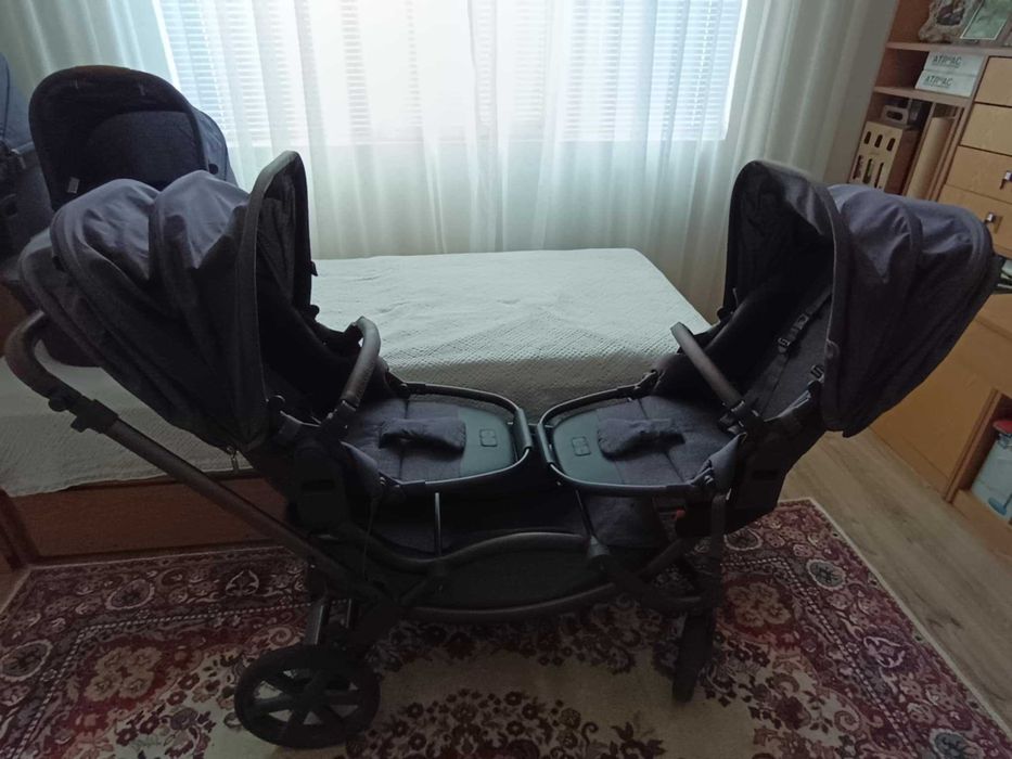 Детска количка за близнаци