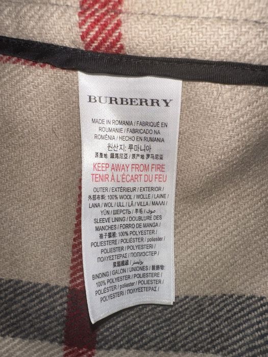 Продается детское пальто от бренда Burberry