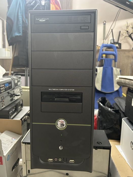 Домашен компютър за части