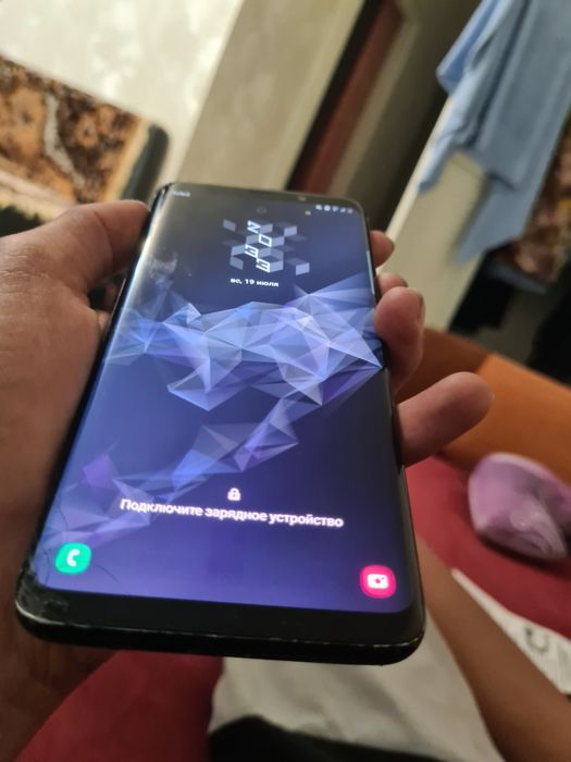 Обменяю Samsung s9plus
