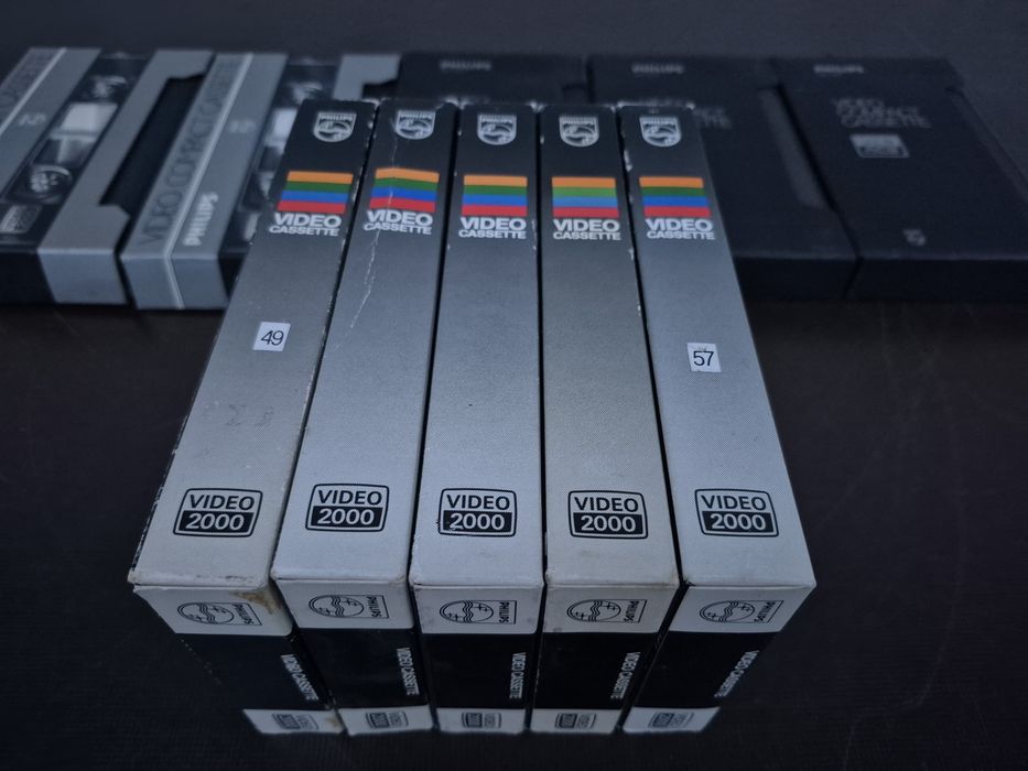 Vând lot 10 casete video 2000 VCC Philips,240,360,480minute cu filme