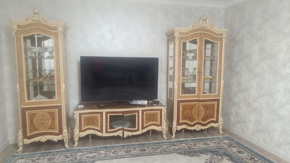 Продаю гарнитур для гостинной