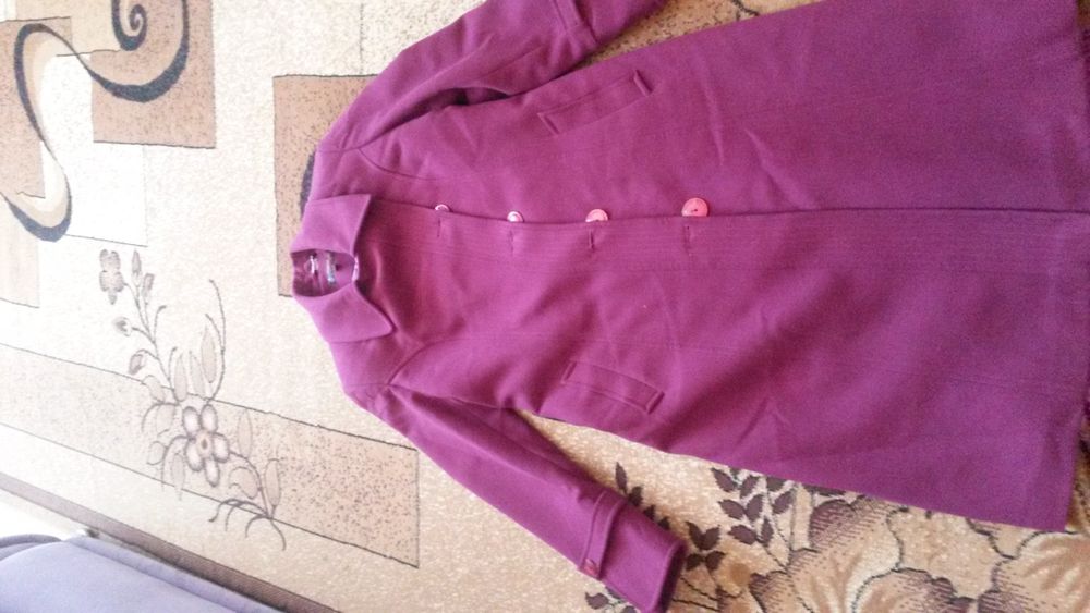 Продам пальто раз 48