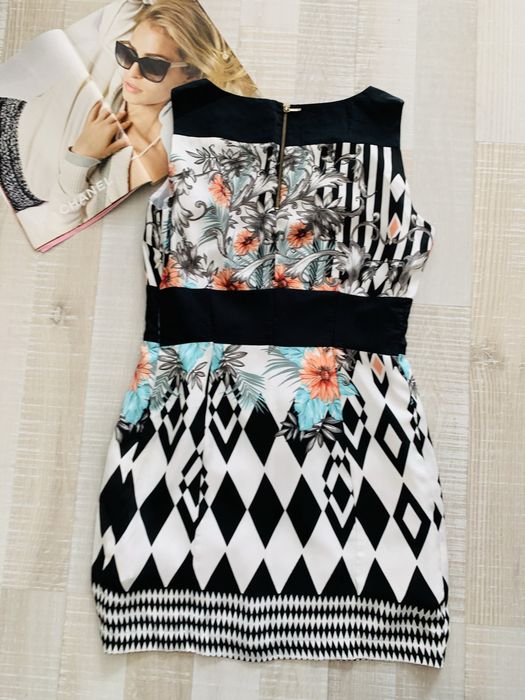 Красива лятна рокля Cortefiel размер M