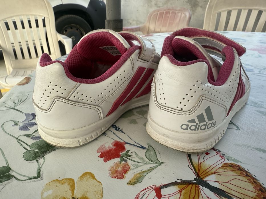 Маратонки Adidas