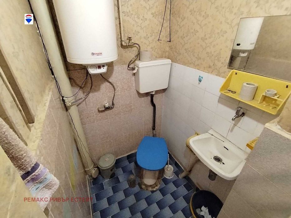 Градска къща за продажба кв. Родина 3
