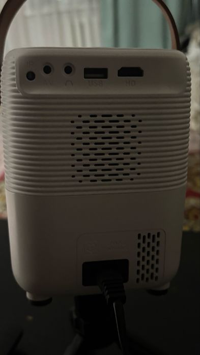 Продам кинопроектор