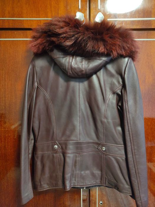 Jacheta  dama din piele naturala (negociabil)