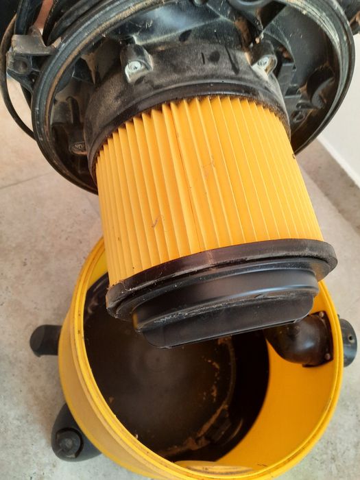 Aspirator industrial Parkside 1300W cu filtru nou