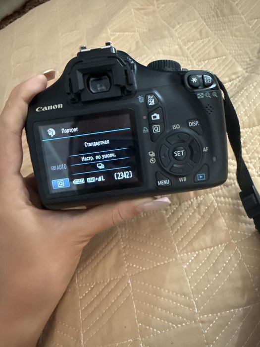Продаю фотоаппарата модель Canon EOS1100D
