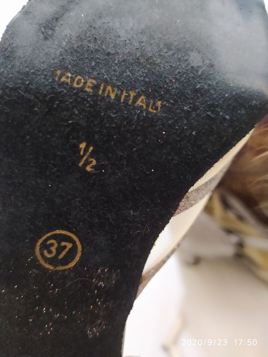 Продам бальные туфли