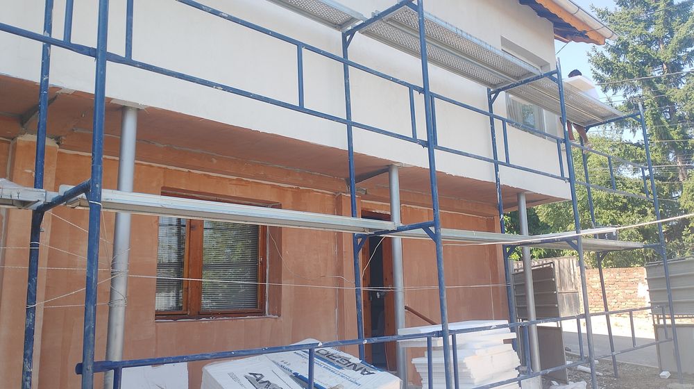 Ремонт на покриви доверие 
Ремонт на покриви с керемиди
Х