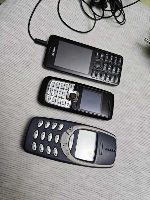 Nokia 3310 , Nokia 2610 , Nokia 206