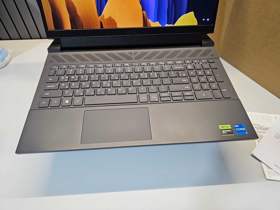 ПРОДАМ Dell G15 Игровой Ноутбук Core™i5-13450HX/8GB/512SSD/RTX3050*6GB