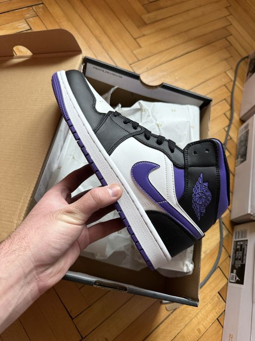 Jordan 1 Mid Black White Purple marimea 41 si 42