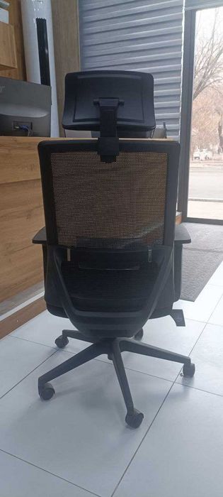 Кресло для офиса и дома - STRONG