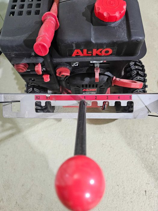 Снегоуборочная машина