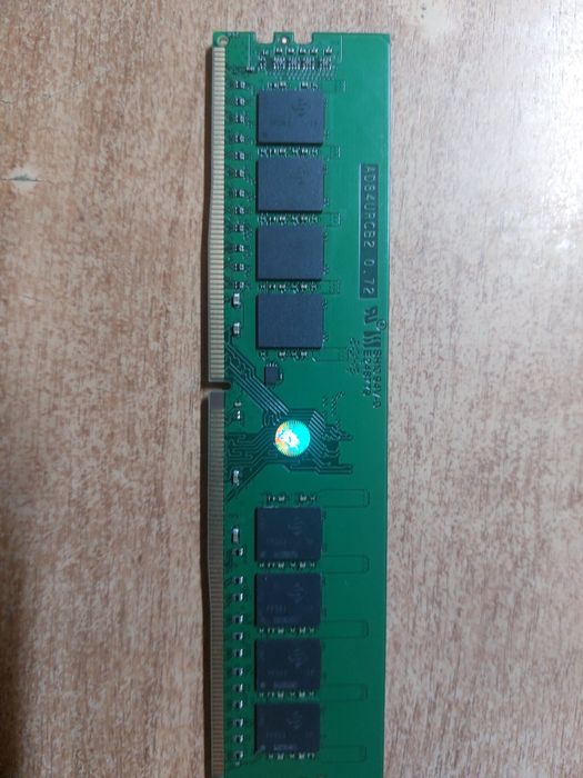 Продам озу 32гб ddr4 3200 частота