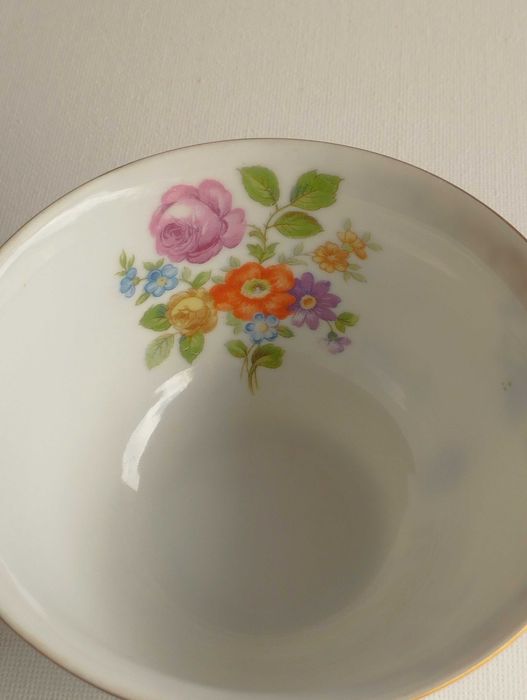 4 чаши Noritake от ерата на окупирана Япония (1945–1952) 
35 лв.за бр.