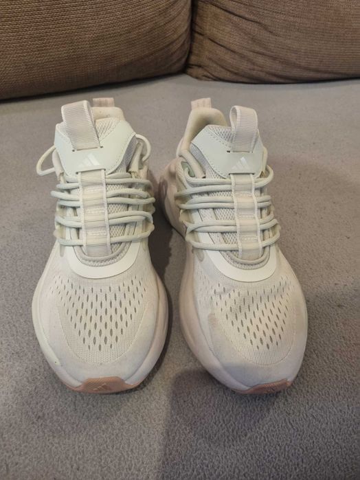 Adidas Alpha boots V2