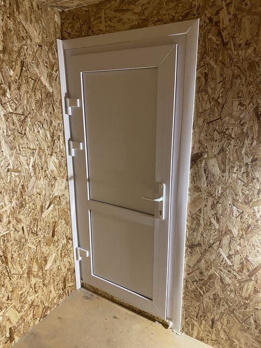 Дверь двери пластиковые