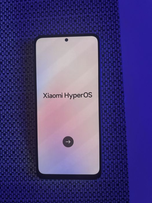 Телефон Redmi Note 12