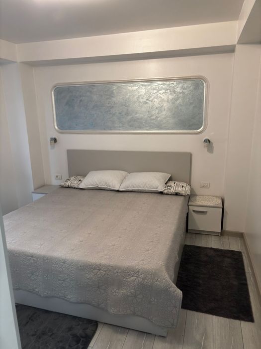 Închiriez apartament cu două camere