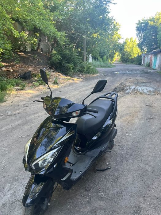 Продам мопед скутер